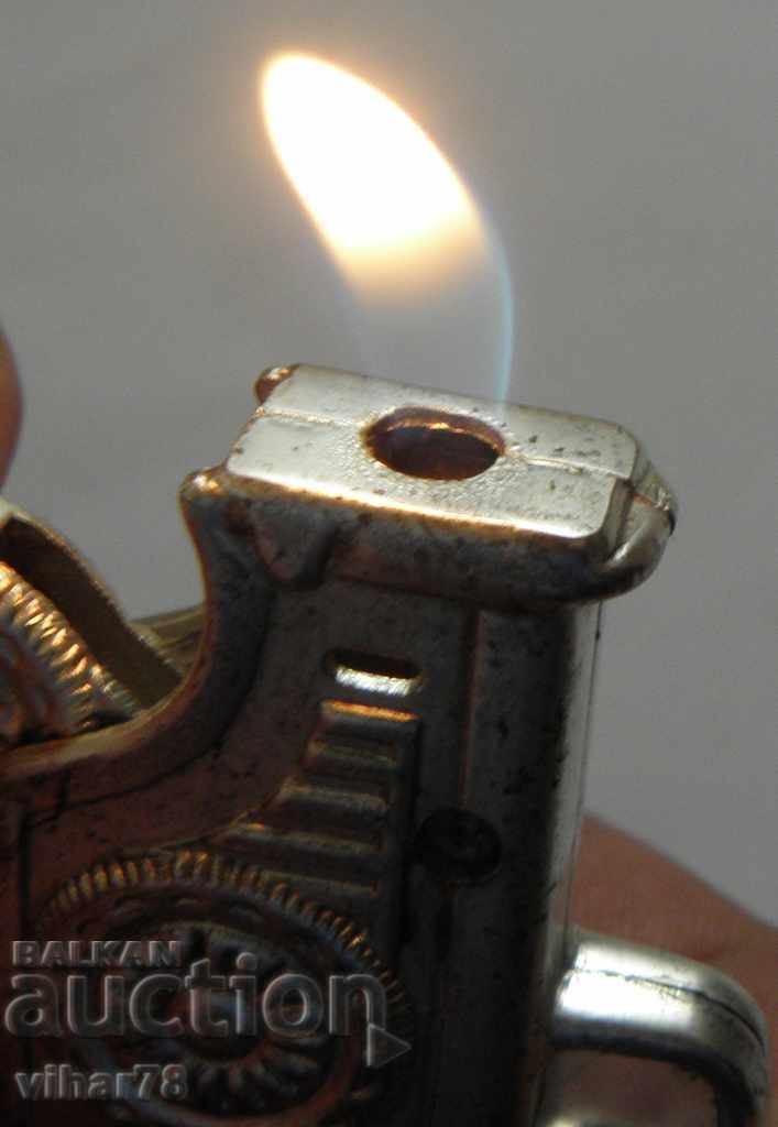 Auction LIGHTER Auction LIGHTER