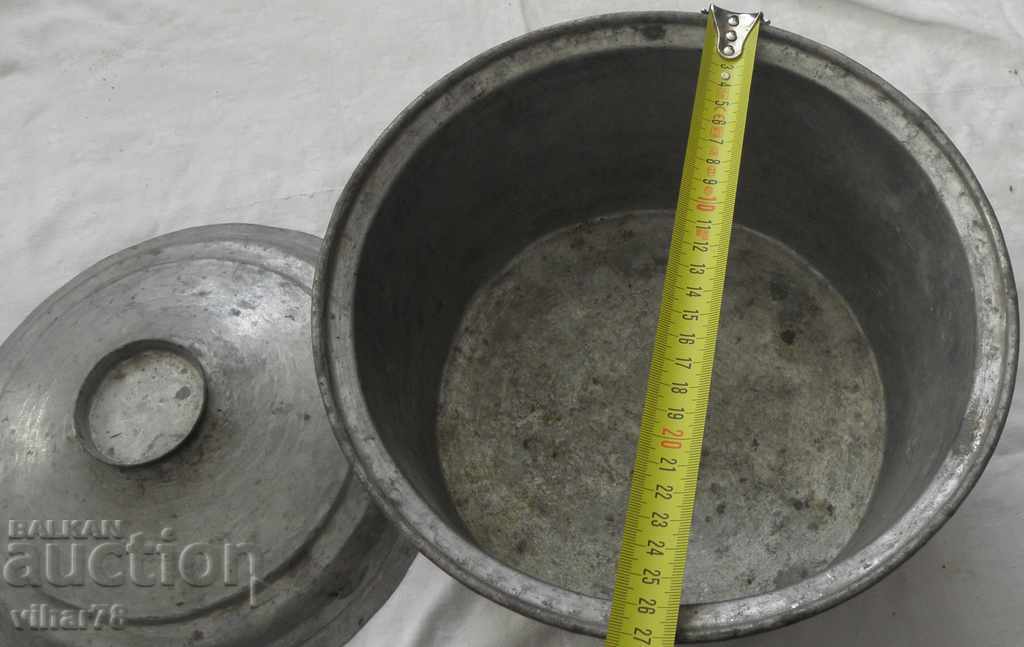 Стар меден съд с цена 49.99 лв. | € 25.56 Стар меден съд с цена 49.99 лв. | € 25.56