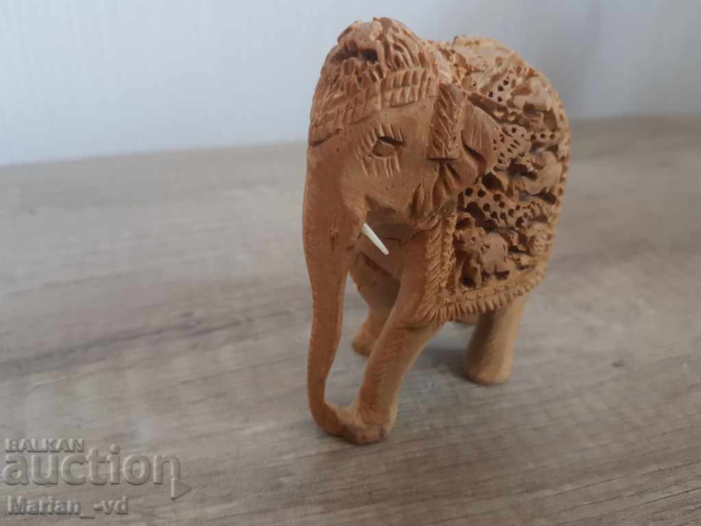 Vechi elefant manual cu preț 30.00 BGN | € 15.34 Vechi elefant manual cu preț 30.00 BGN | € 15.34