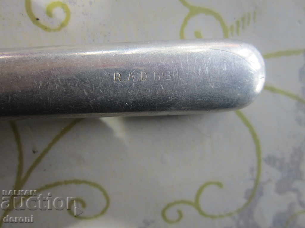 German army knife Solingen R.A.D. 1939 2 with price 30.00 BGN | € 15.34 German army knife Solingen R.A.D. 1939 2 with price 30.00 BGN | € 15.34