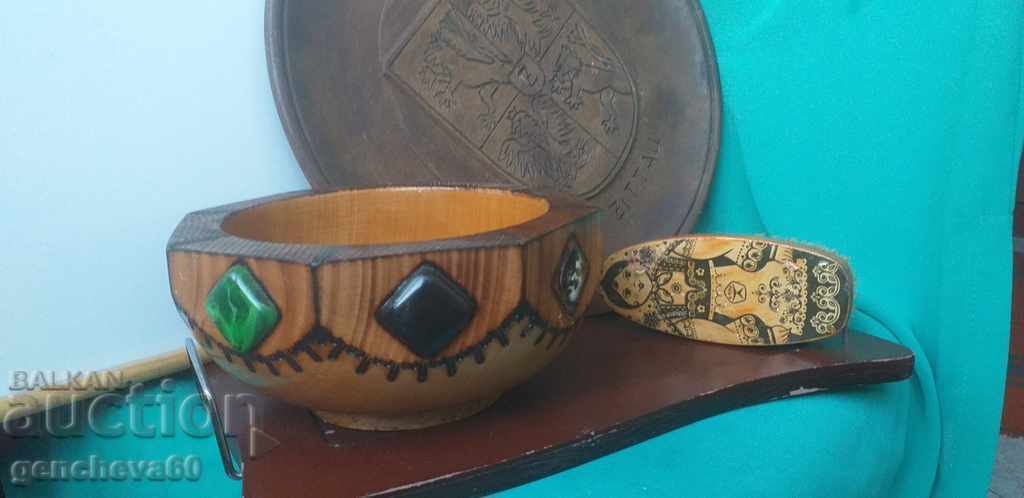 LOT Wooden plate, board, bowl and brush