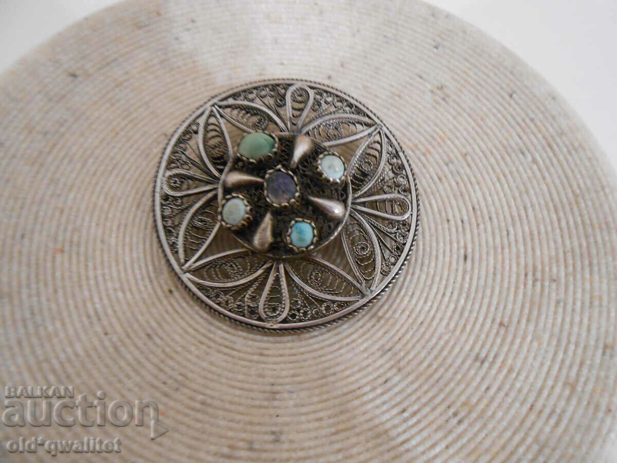 Attractive old BROOCH with stones, filigree with price 199.00 BGN | € 101.75 Attractive old BROOCH with stones, filigree with price 199.00 BGN | € 101.75