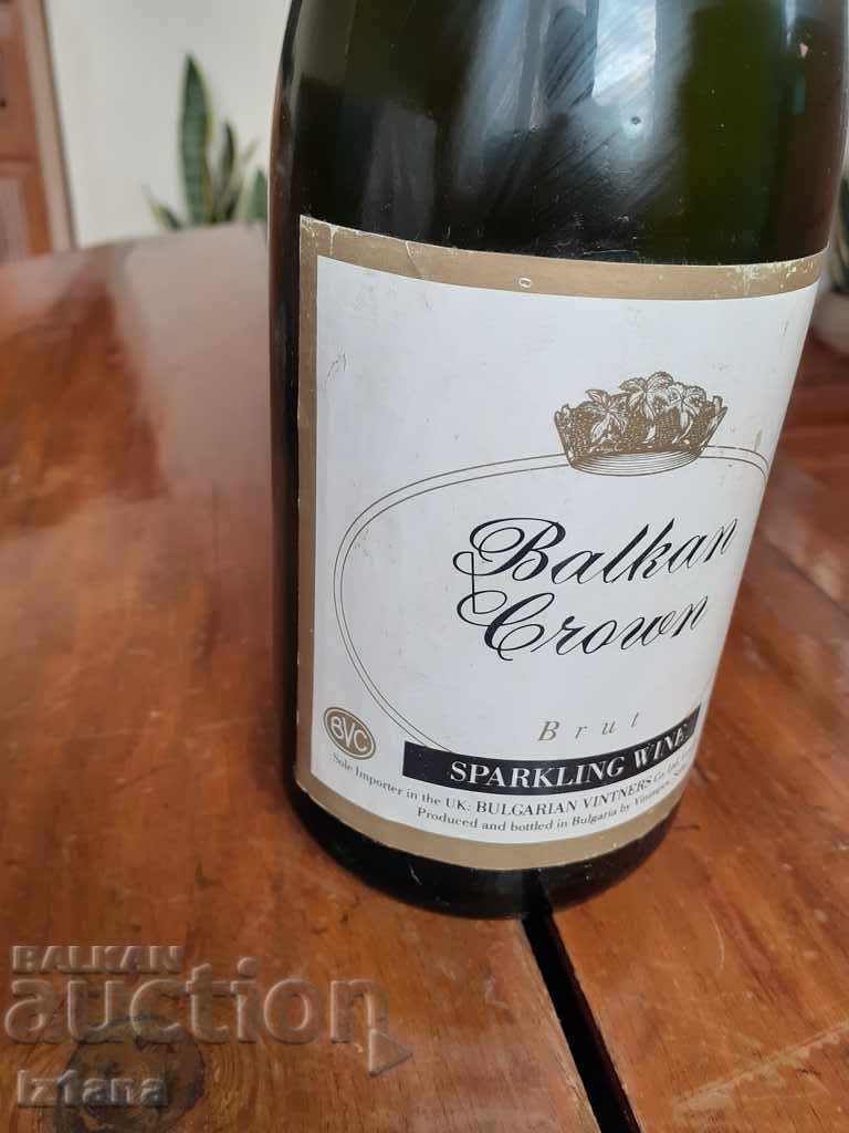 Old bottle of Balkan Crown champagne with price 30.00 BGN | € 15.34 Old bottle of Balkan Crown champagne with price 30.00 BGN | € 15.34
