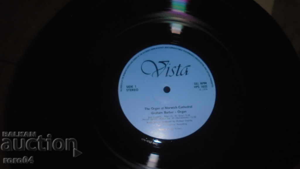 Graham Barber - The Organ of Norwich Cathedral - 7 Graham Barber - The Organ of Norwich Cathedral - 7