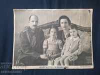 Old reproduction, The Royal Family, 1940