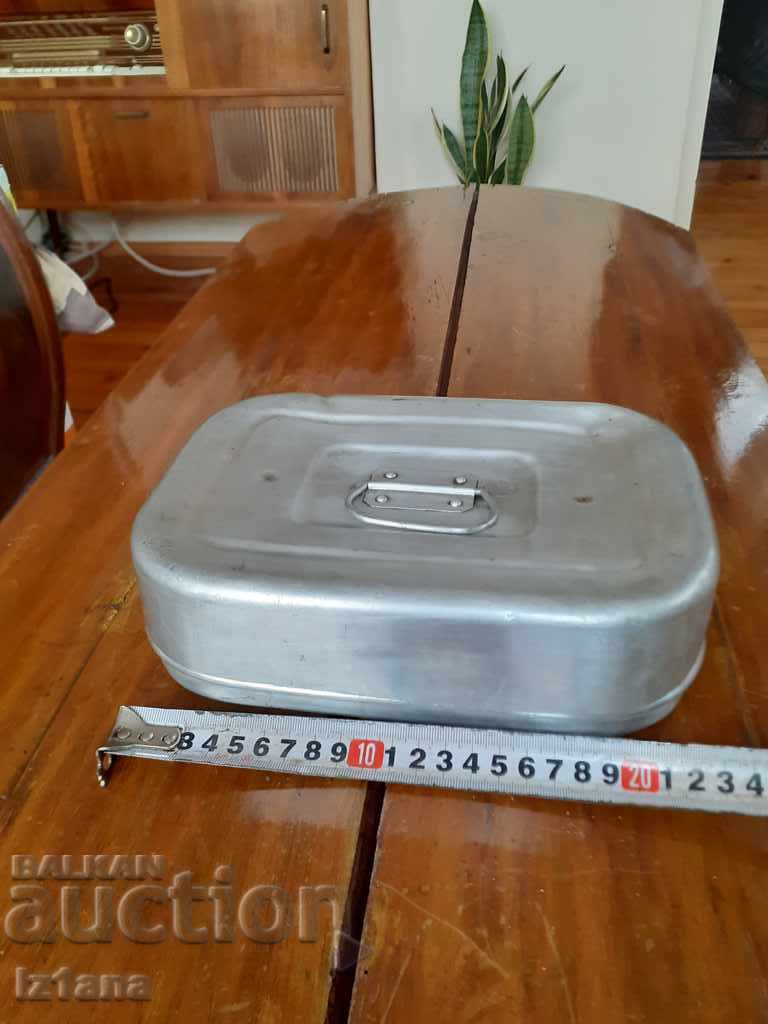 Auction Old medical aluminum box Auction Old medical aluminum box