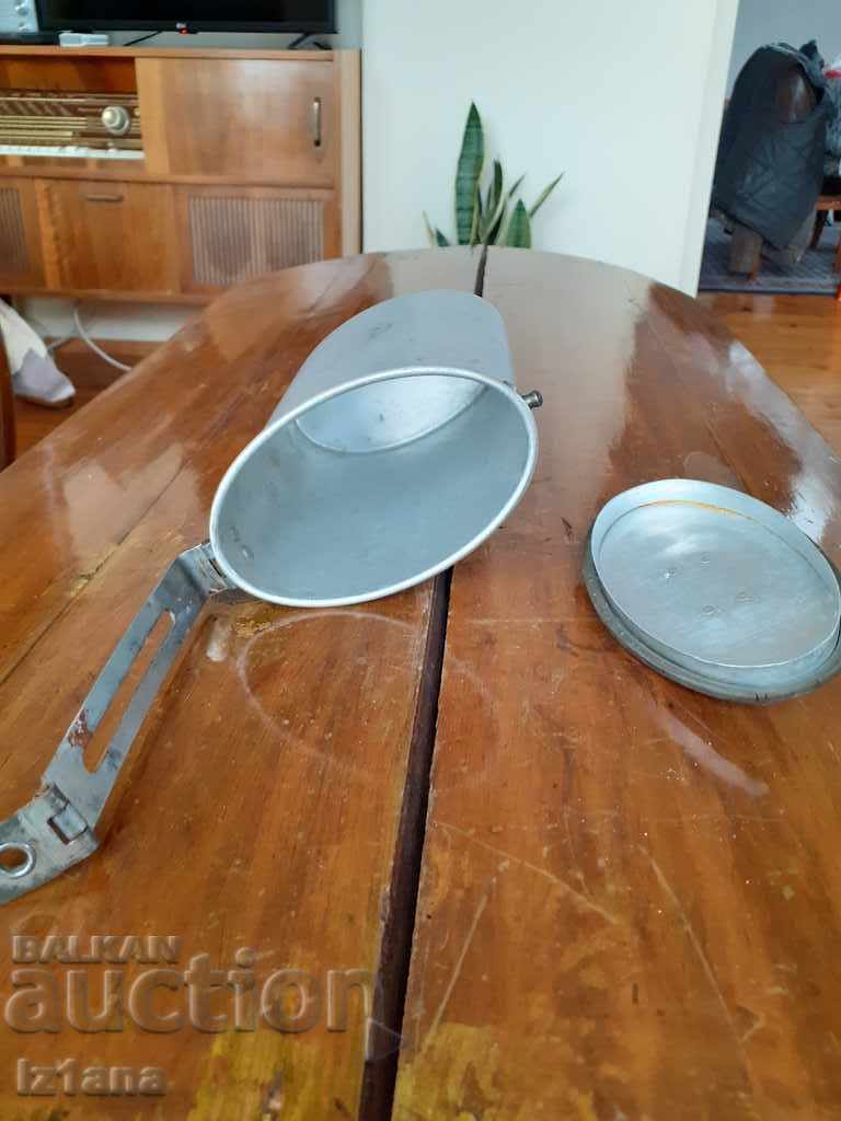 Old aluminum food box - 6 Old aluminum food box - 6