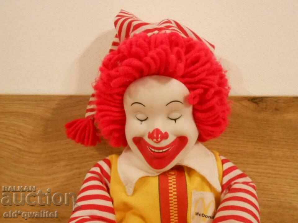 Διαφημιστικό αντικείμενο/Διαφήμιση από διάσημη αλυσίδα fast food με τιμή 297.00 BGN | € 151.85 Διαφημιστικό αντικείμενο/Διαφήμιση από διάσημη αλυσίδα fast food με τιμή 297.00 BGN | € 151.85