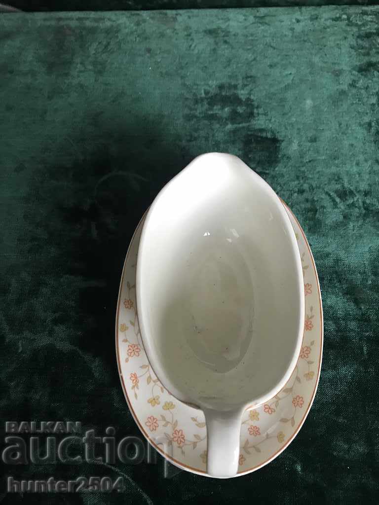 Auction Sauciera-Czechoslovakia Auction Sauciera-Czechoslovakia