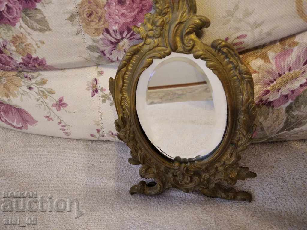 Auction Old table, baroque mirror frame Auction Old table, baroque mirror frame