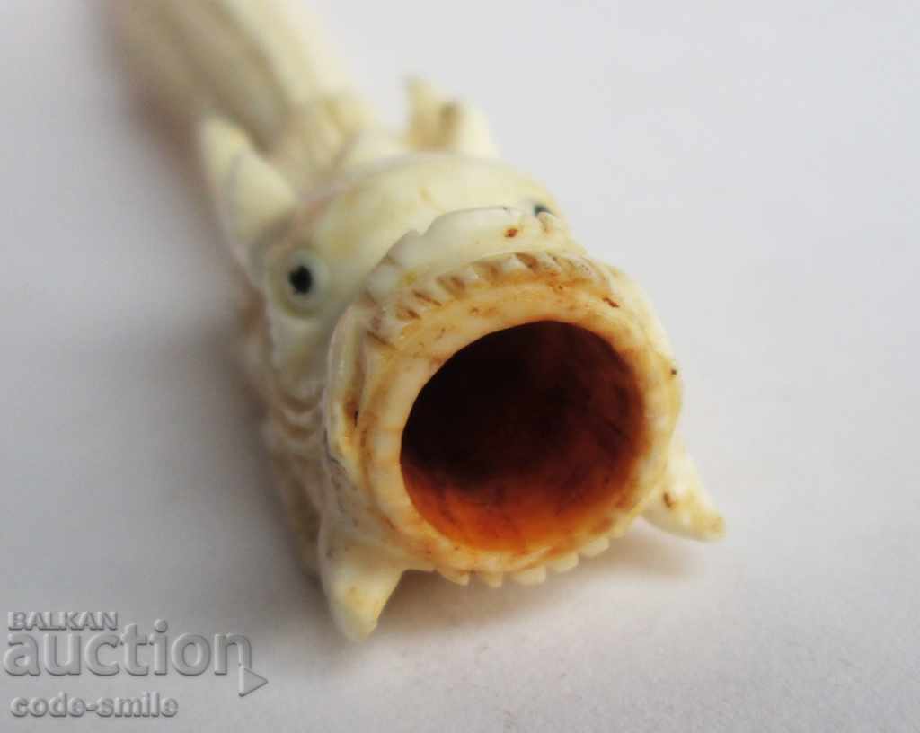 Auction Antique Very Old Chinese Dragon Bone Cigarette Auction Antique Very Old Chinese Dragon Bone Cigarette