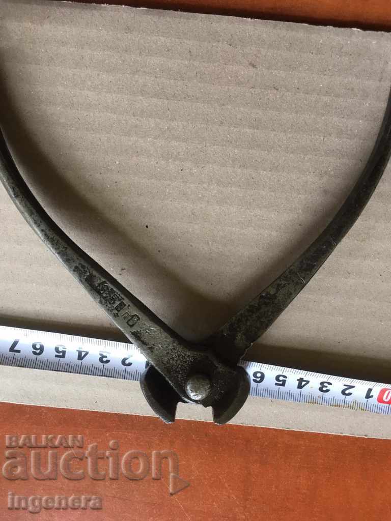 VINTAGE SOCIALIST-ERA MARKED REBAR PLIERS TOOL with price € 5.60 | 10.95 BGN VINTAGE SOCIALIST-ERA MARKED REBAR PLIERS TOOL with price € 5.60 | 10.95 BGN