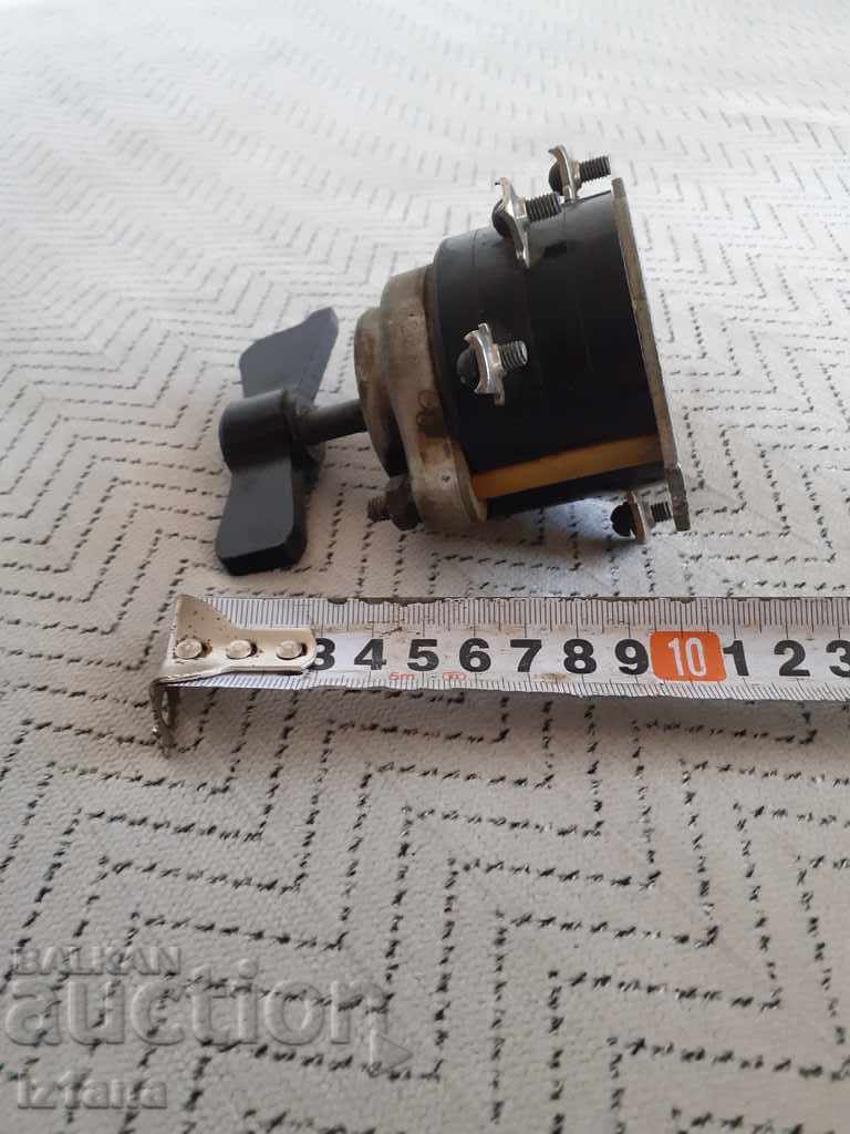 Auction Old package switch PC3-25 Auction Old package switch PC3-25