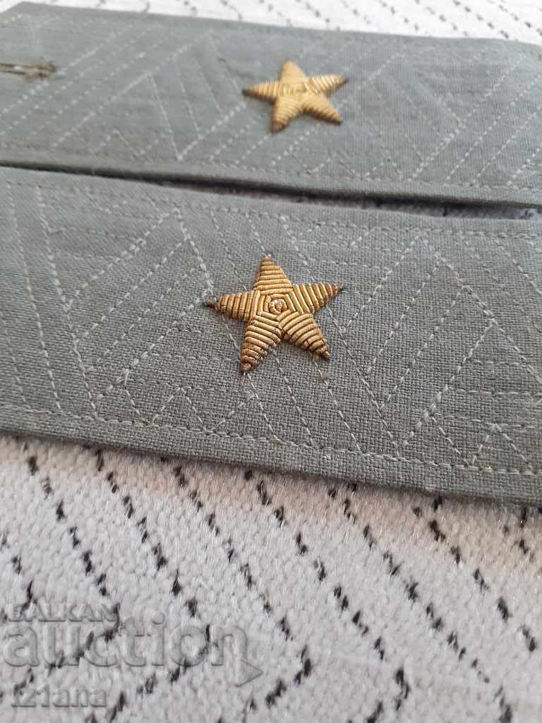 Delivery of Old epaulets Major General