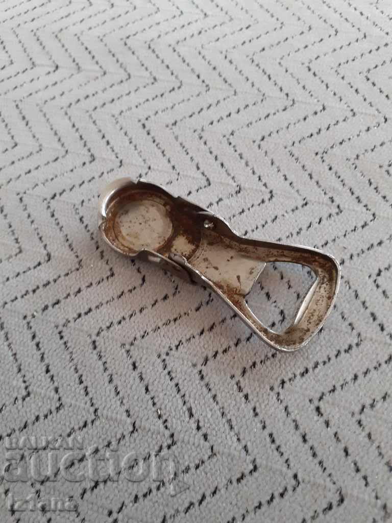 Delivery of An old opener Delivery of An old opener