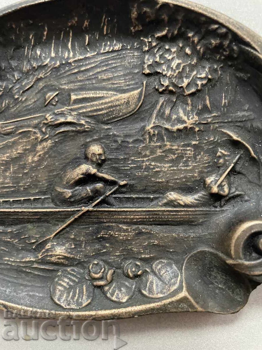 Cenușier din bronz, 14/10 cm cu preț € 14.95 | 29.24 BGN