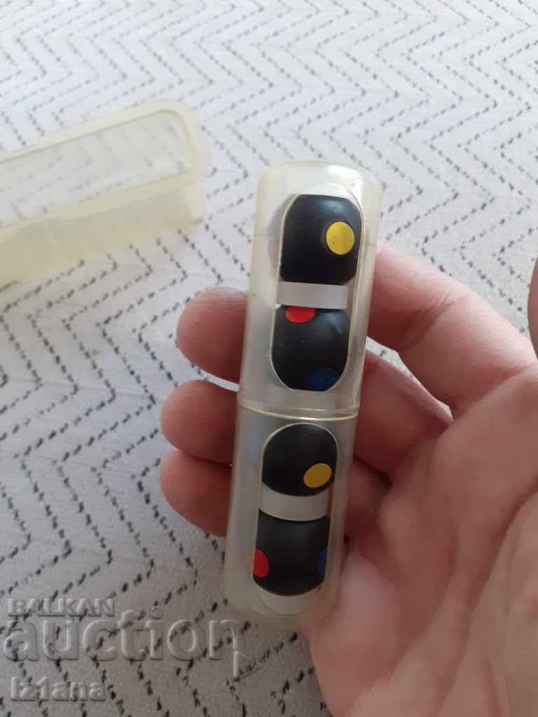 Auction An old toy for tidying up Auction An old toy for tidying up