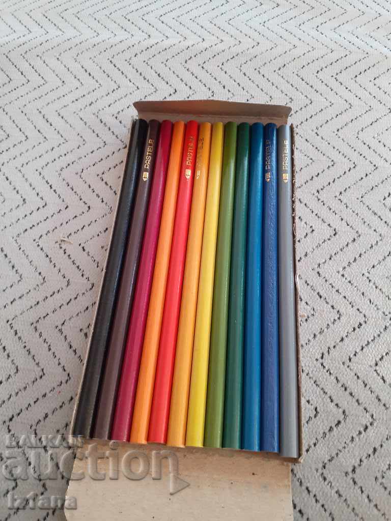 Auction Old colored pencils Kredek Pastele Auction Old colored pencils Kredek Pastele