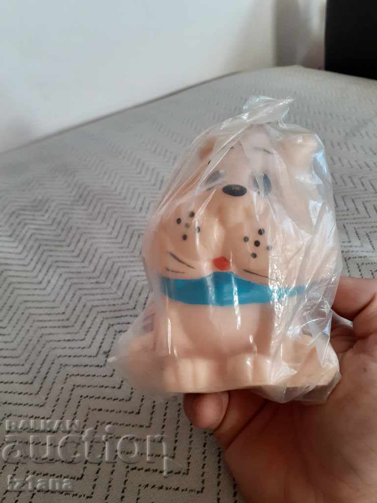 Delivery of Old toy, dog Delivery of Old toy, dog