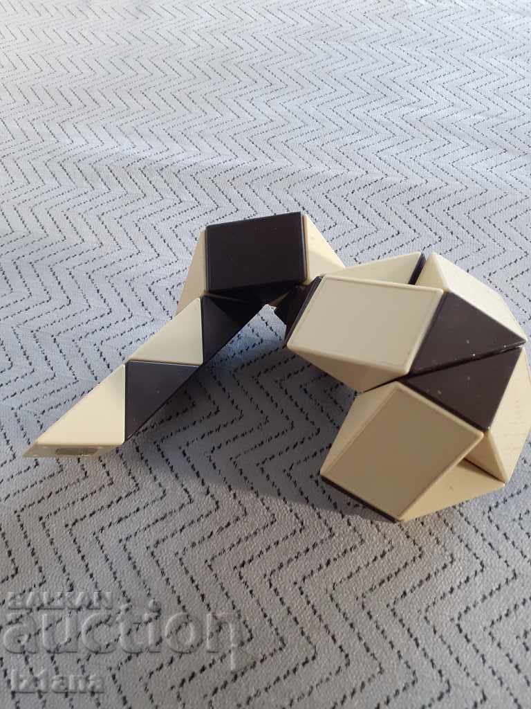 Livrarea Sarpe vechi de jucarii