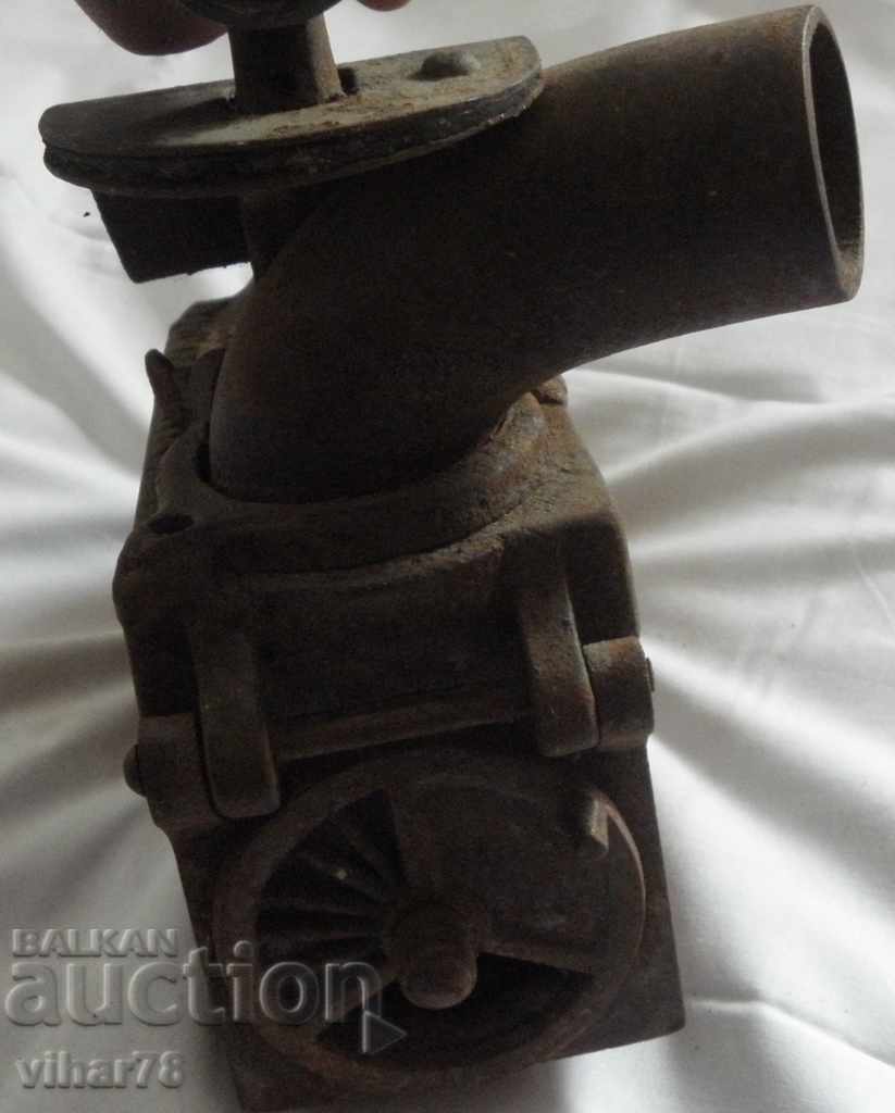 OLD VERY RARE GERMAN IRON IRON WITH MANY MARKINGS - 6 OLD VERY RARE GERMAN IRON IRON WITH MANY MARKINGS - 6