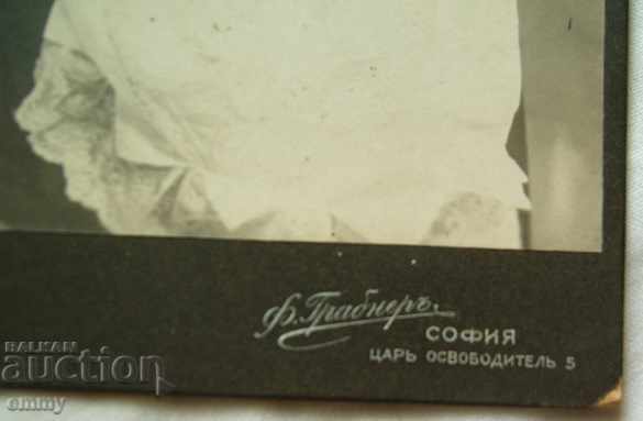 Auction Old photo photography cardboard grandmother and baby F. Grabner 1912 Auction Old photo photography cardboard grandmother and baby F. Grabner 1912