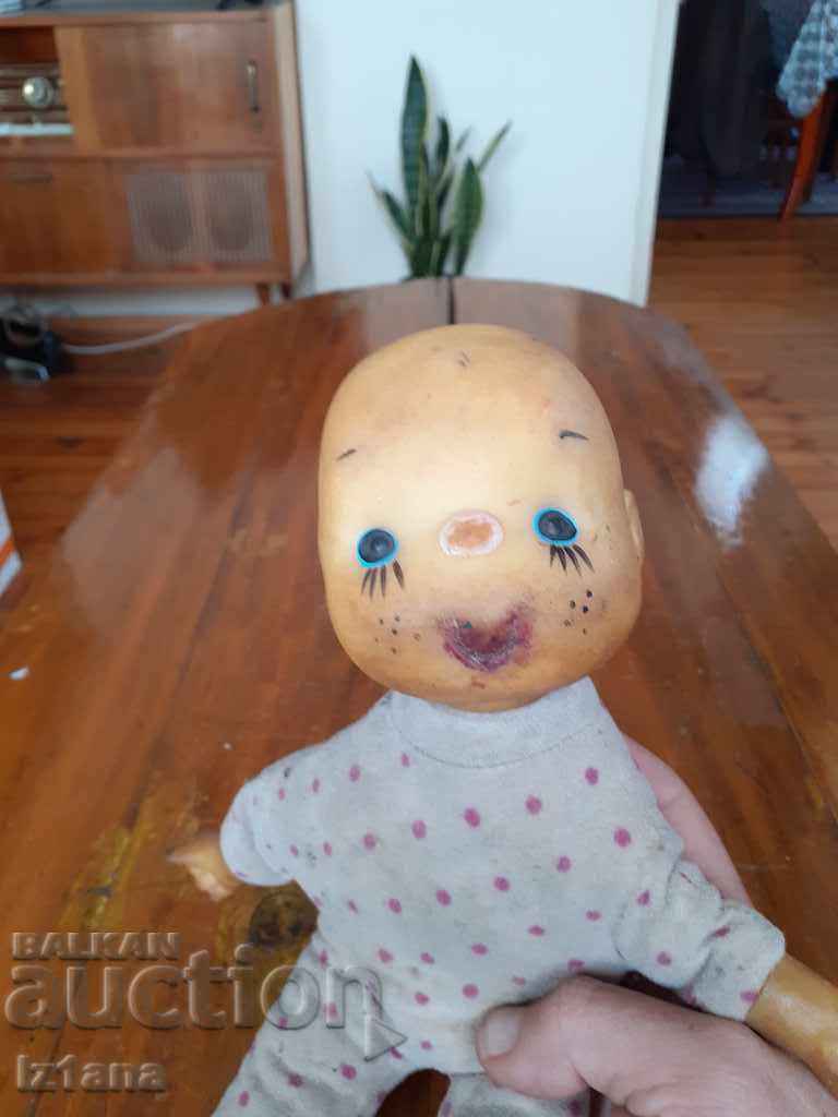 Licitație păpușă vechi Licitație păpușă vechi