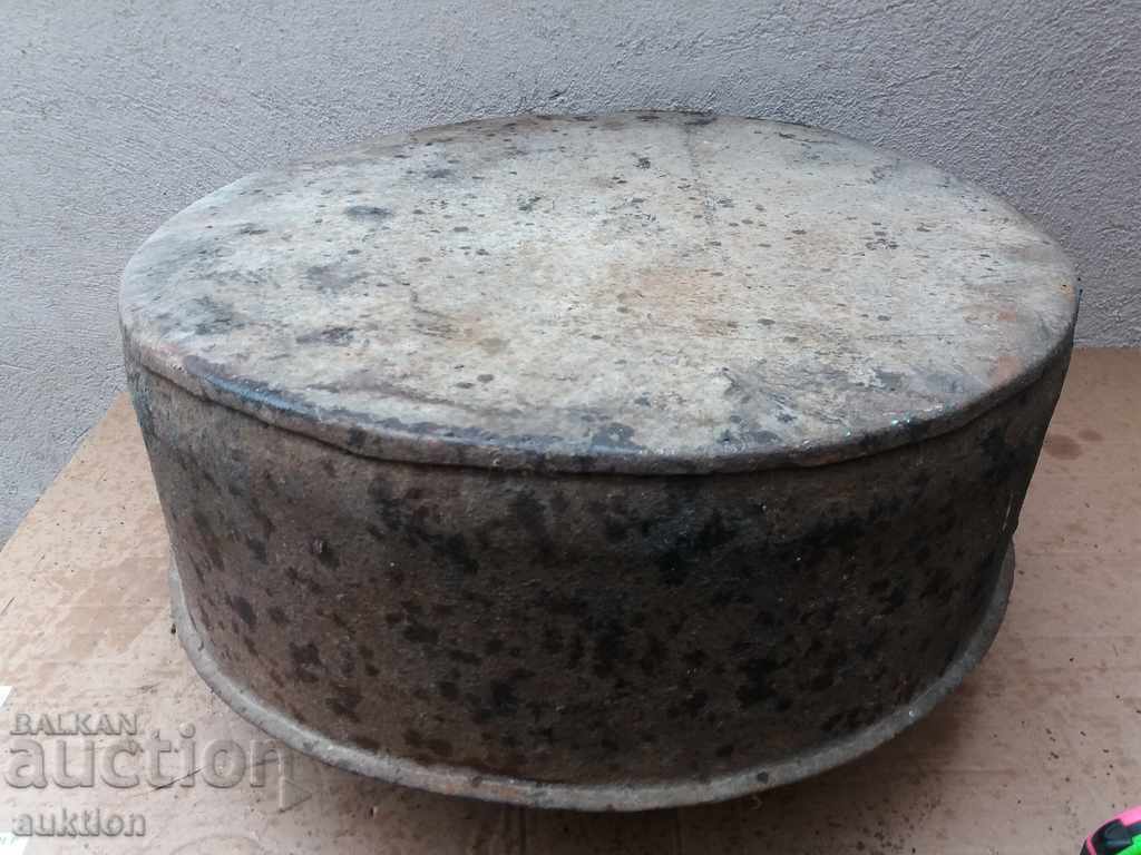 OLD FORGED LARGE REVIVAL METAL TRAY FOR LAMBS - 7 OLD FORGED LARGE REVIVAL METAL TRAY FOR LAMBS - 7