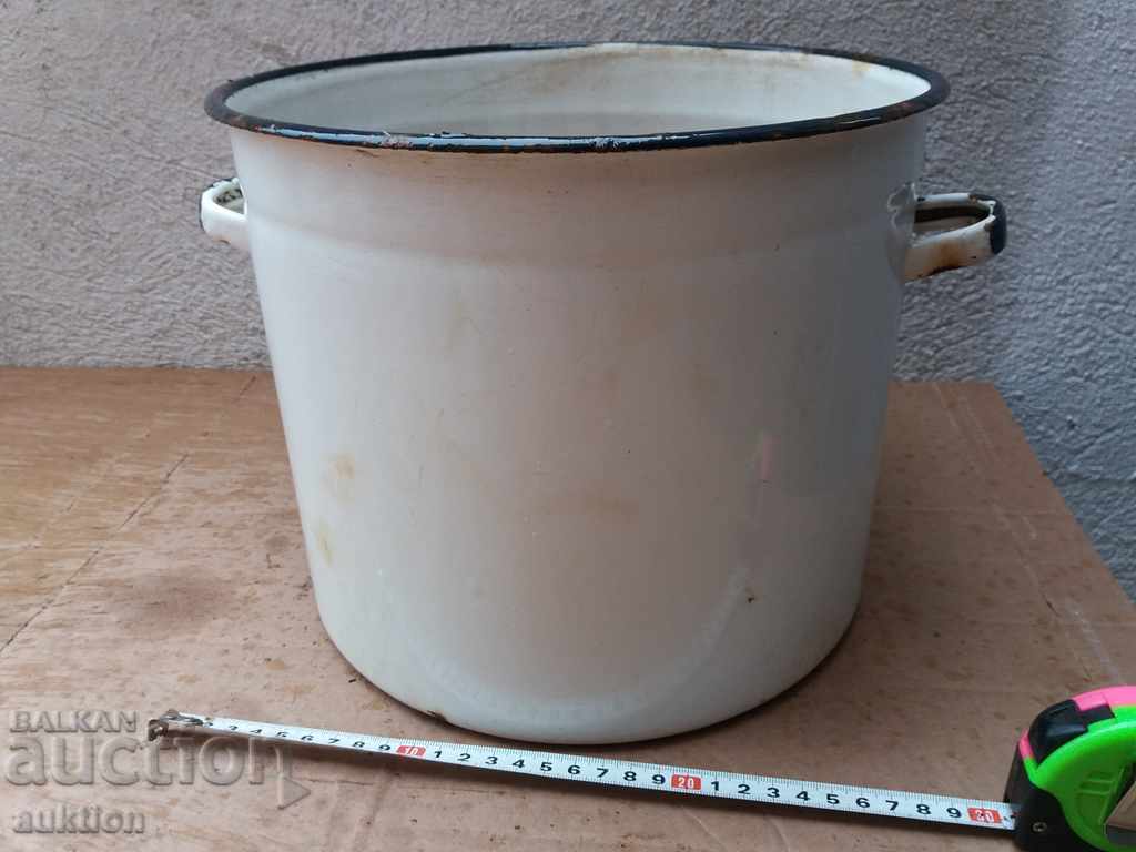 OLD ENAMELED LARGE SOC. POT with price 3.99 BGN | € 2.04