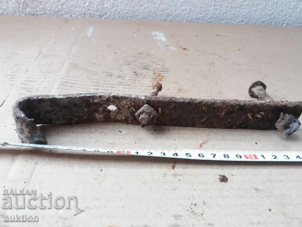 Auction  OLD WROUGHT IRON - REVIVAL