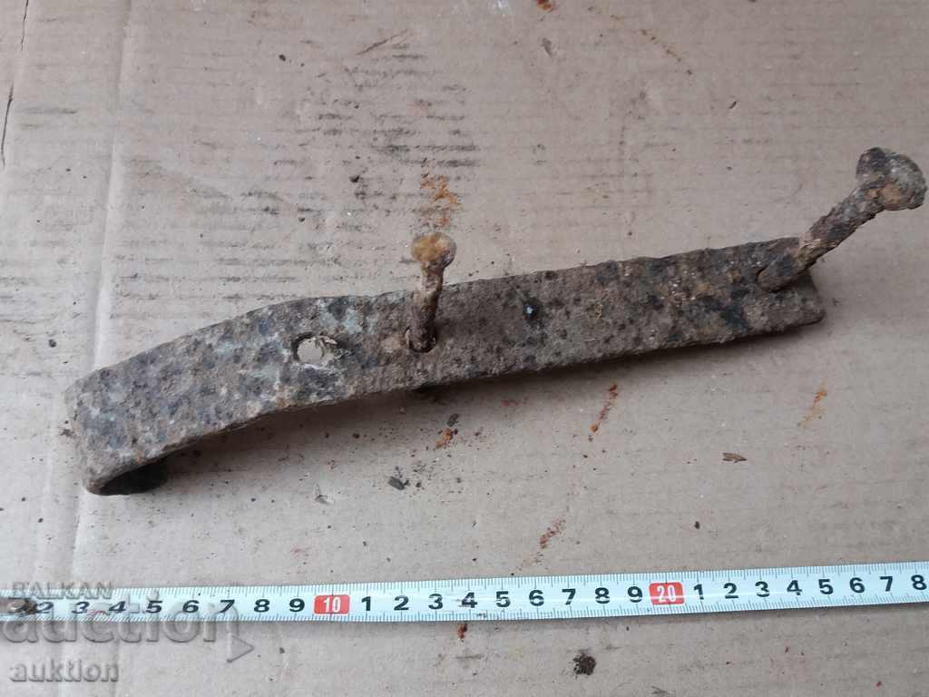 OLD WROUGHT IRON - REVIVAL - 5