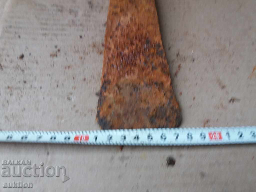 OLD MASSIVE FORGED DAGGER, WEDGE, WOOD AND METAL CUTTER - 6 OLD MASSIVE FORGED DAGGER, WEDGE, WOOD AND METAL CUTTER - 6