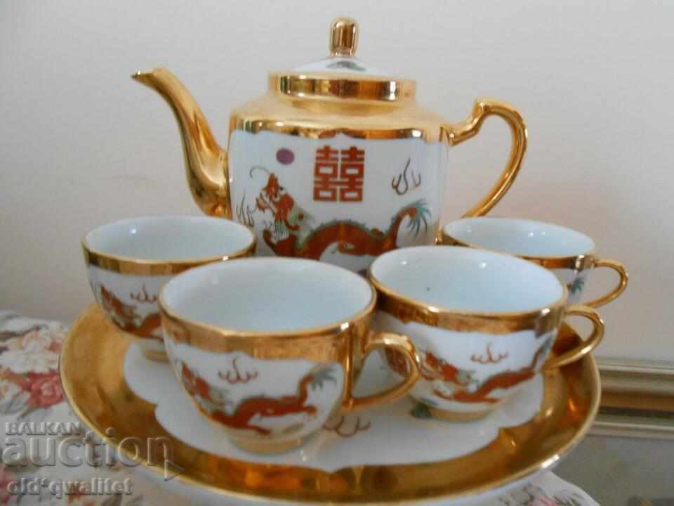Delivery of Japanese SERVICE, PORCELAIN, gold edges, stamps Delivery of Japanese SERVICE, PORCELAIN, gold edges, stamps