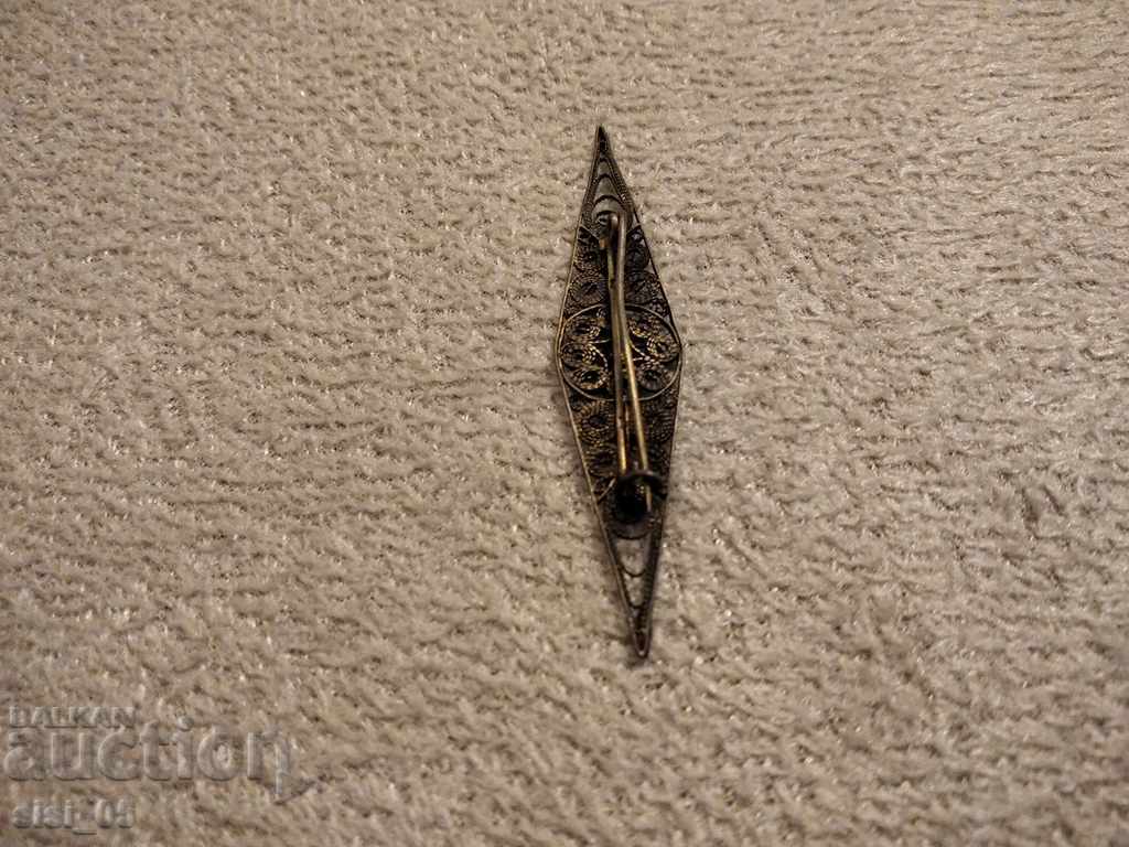 Auction Old filigree brooch Auction Old filigree brooch