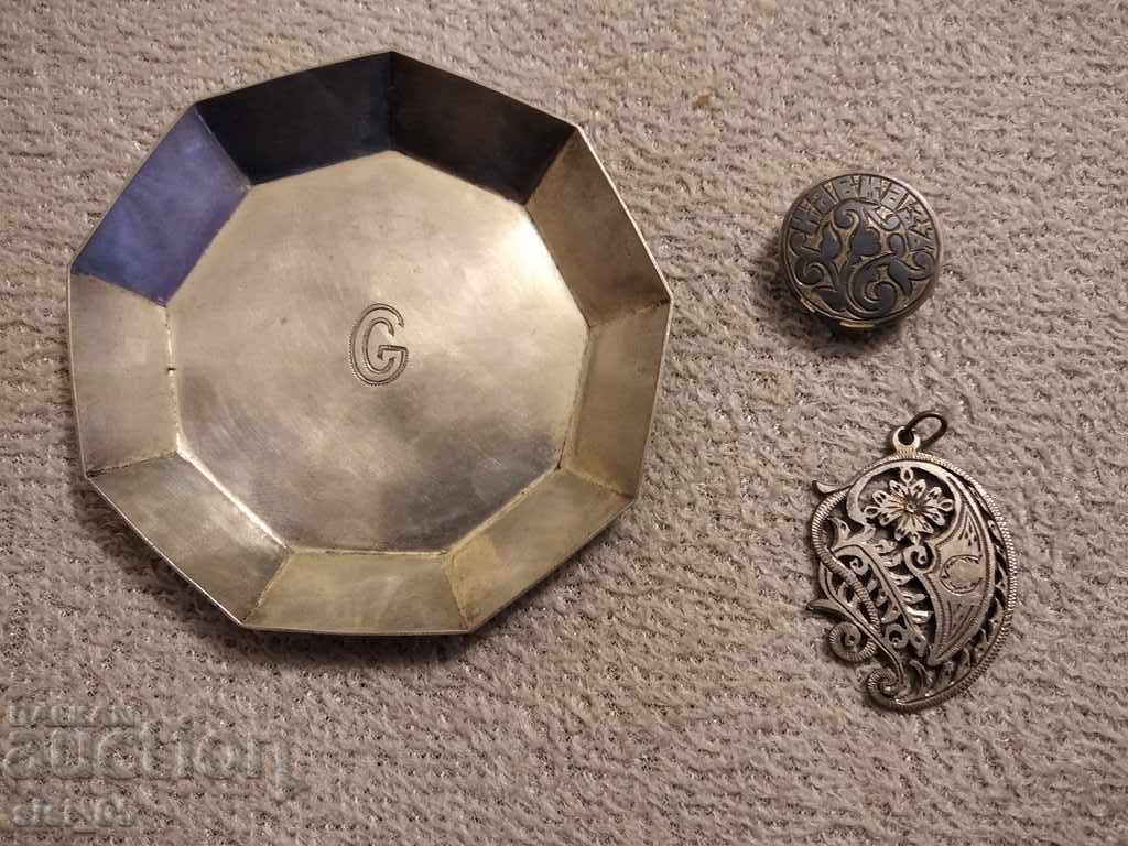 Стари сребърни изделия ниело копче,висулка,чиния