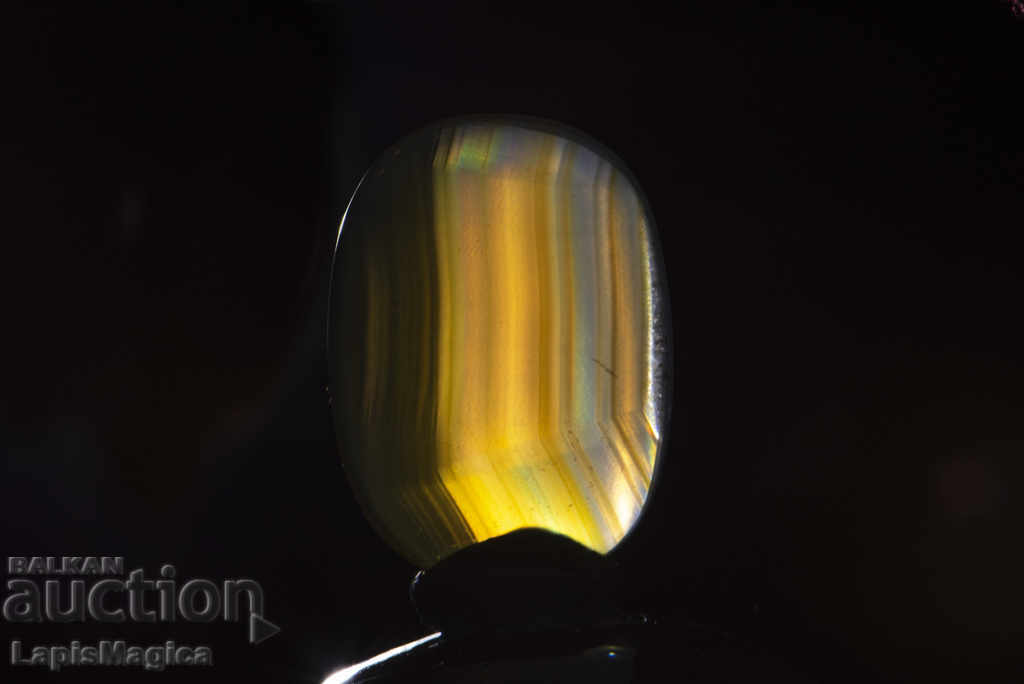 Iris agate 10.7ct - 6 Iris agate 10.7ct - 6