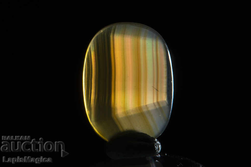 Iris agate 10.7ct - 7 Iris agate 10.7ct - 7