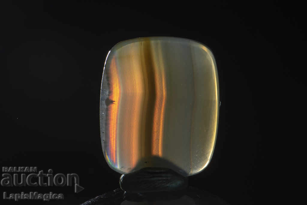 Auction Iris agate 21.4ct Auction Iris agate 21.4ct