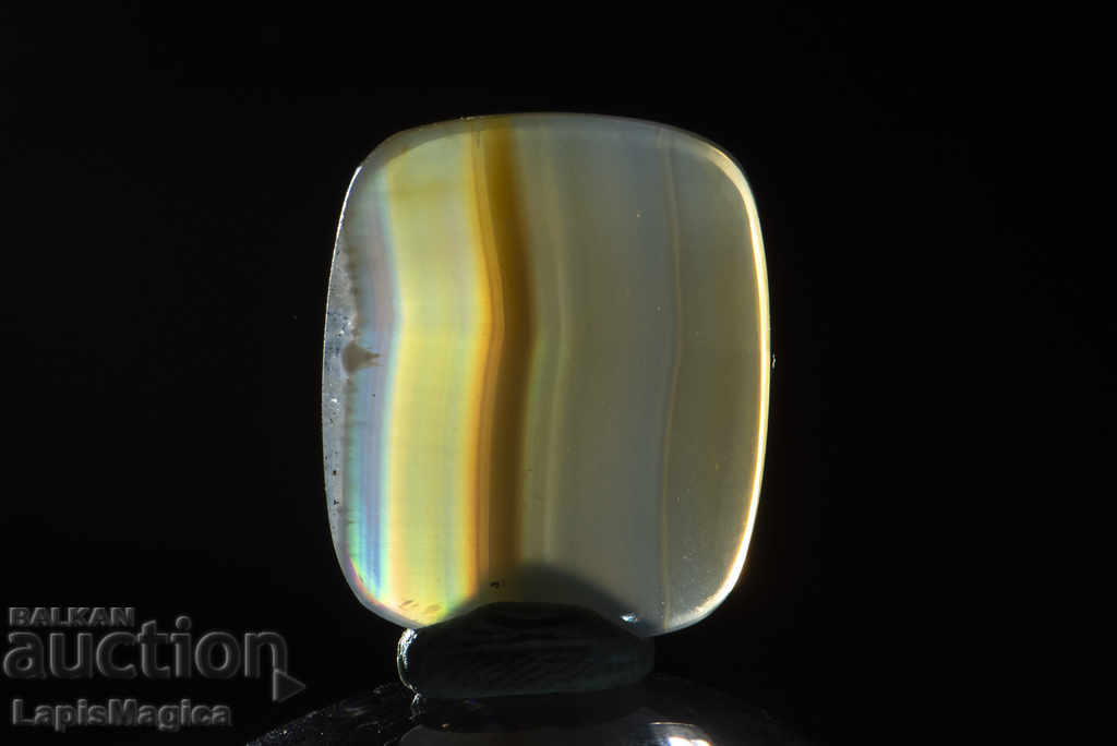 Iris agate 21.4ct - 7 Iris agate 21.4ct - 7