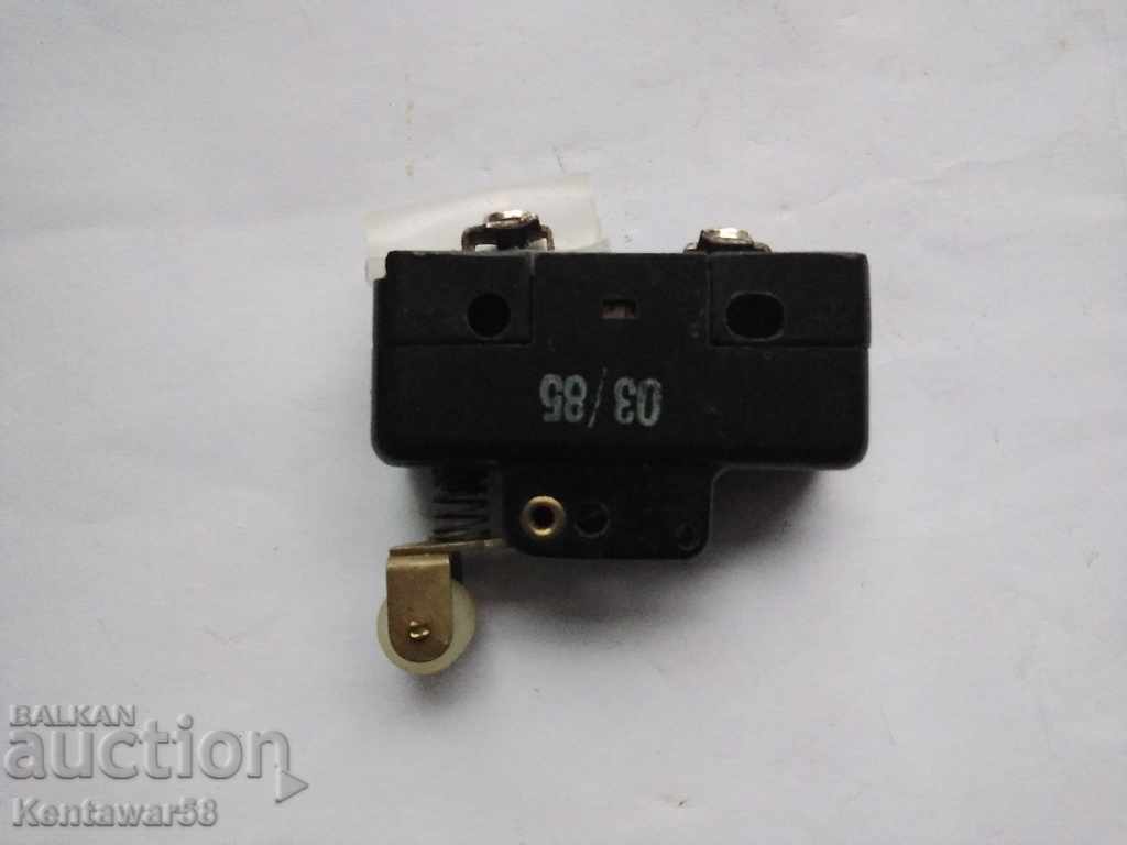 Bakelite roller switch - new. with price 3.00 BGN | € 1.53
