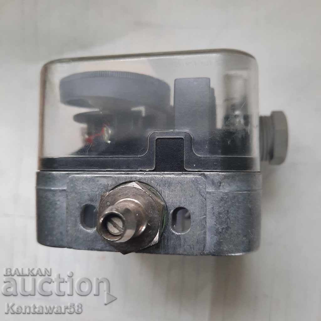 Pressure switch "DUNGS" GW 50 A4 - new with price 39.00 BGN | € 19.94 Pressure switch "DUNGS" GW 50 A4 - new with price 39.00 BGN | € 19.94