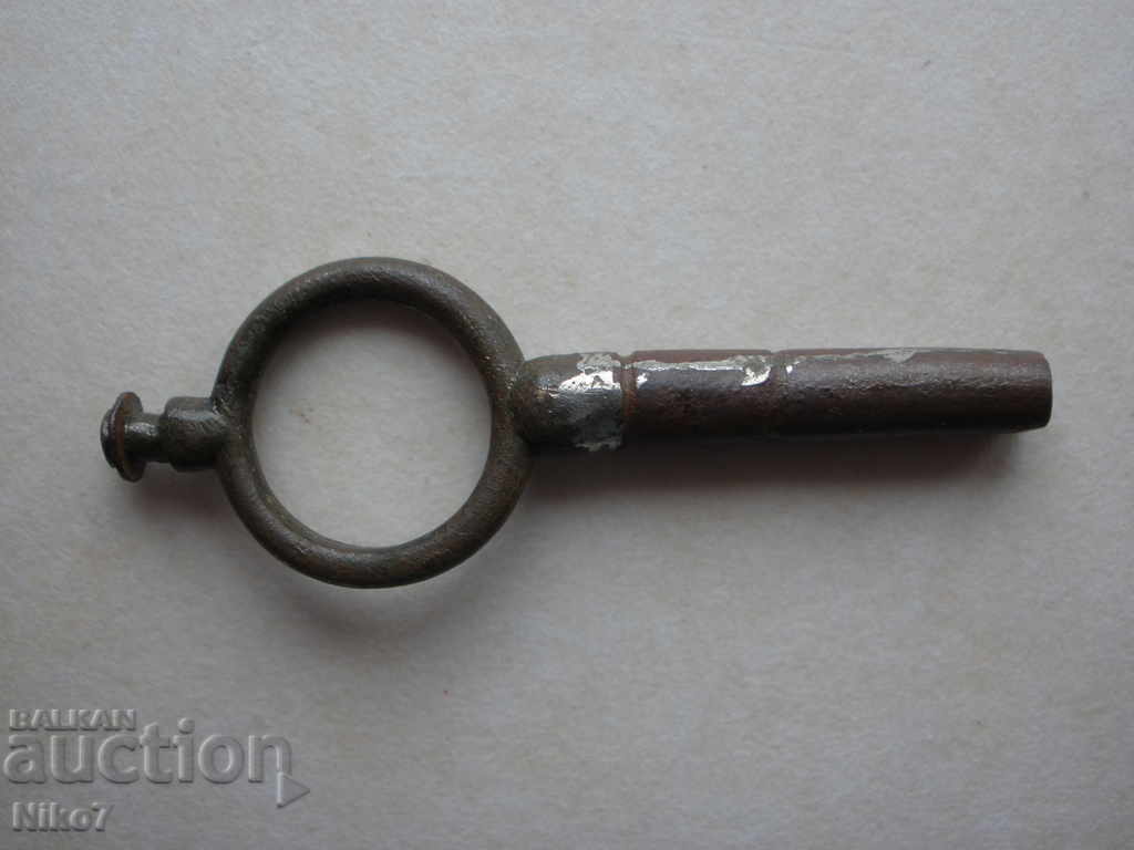 Παλιό κλειδί από ένα παλιό ρολόι τσέπης. με τιμή 20.00 BGN | € 10.23