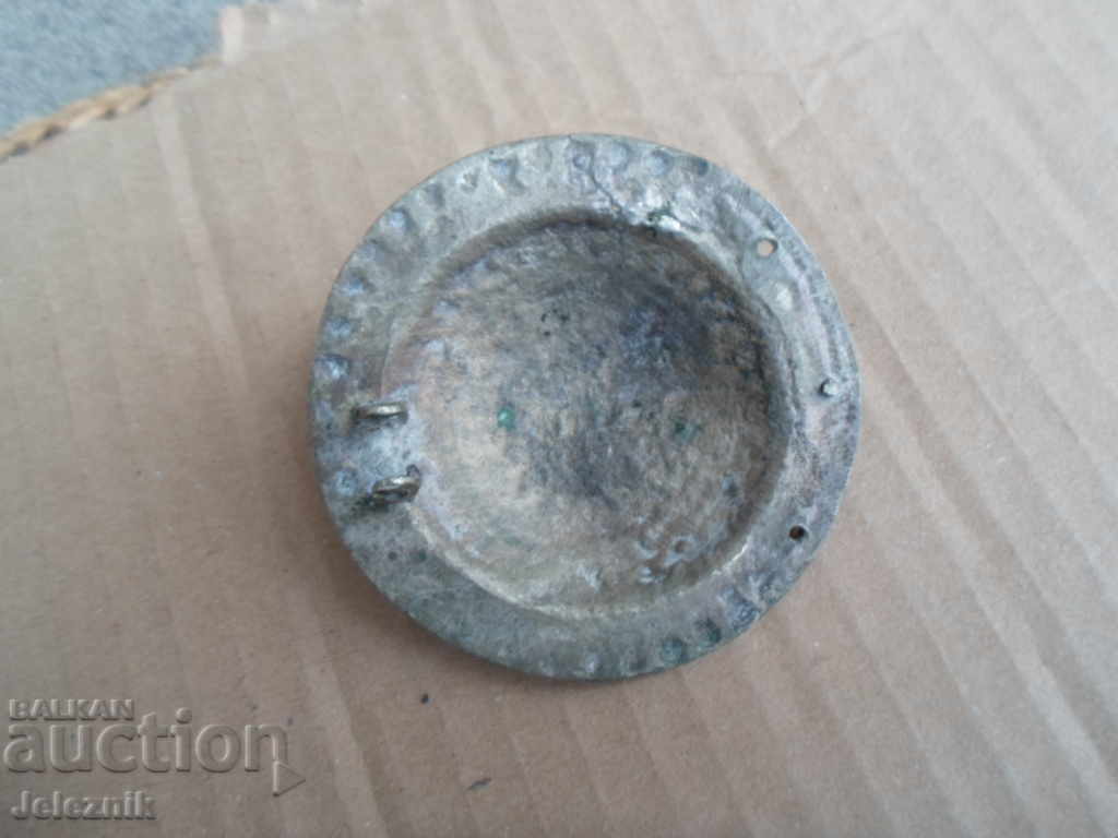 riadak sachanov etnografski element s dvuglav orel cu preț 65.00 BGN | € 33.23