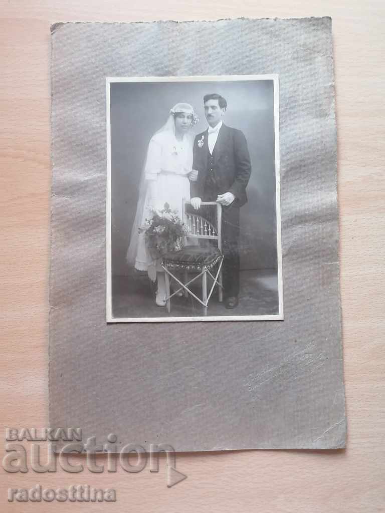 Снимка картон фотография младоженци Свищов ищов