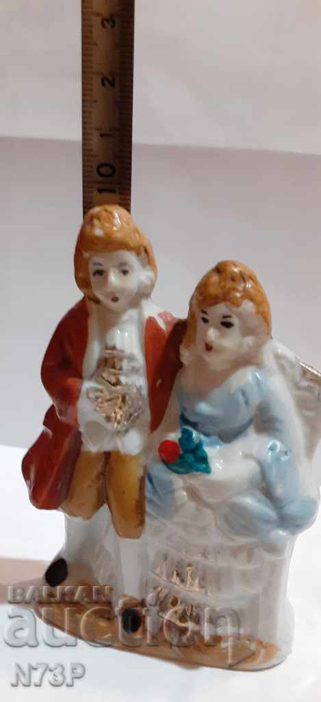 OLD PORCELAIN FIGURE. MADE IN JAPAN. - 5 OLD PORCELAIN FIGURE. MADE IN JAPAN. - 5