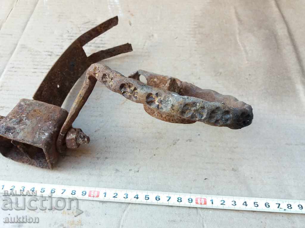 OLD MASSIVE FORGED PART OF PHYTON - ORNAMENTS with price 4.99 BGN | € 2.55 OLD MASSIVE FORGED PART OF PHYTON - ORNAMENTS with price 4.99 BGN | € 2.55