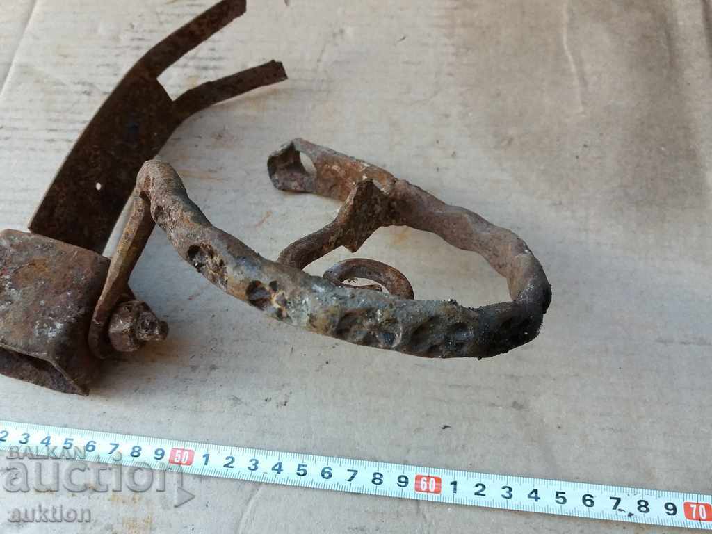 Auction OLD MASSIVE FORGED PART OF PHYTON - ORNAMENTS Auction OLD MASSIVE FORGED PART OF PHYTON - ORNAMENTS