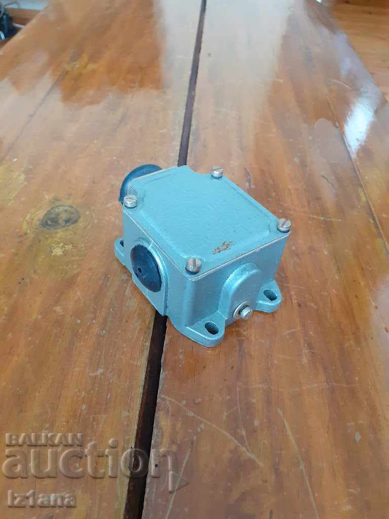 Old Limit Switch KB-11-B with price 15.00 BGN | € 7.67