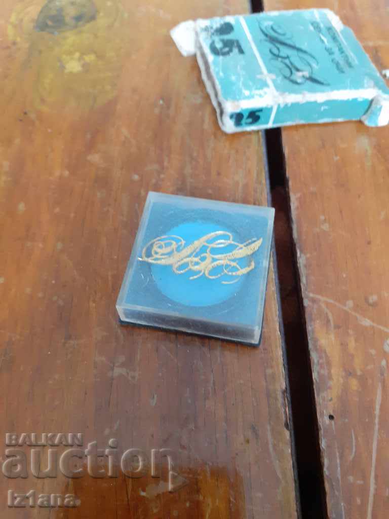 Auction Old eye shadows Auction Old eye shadows