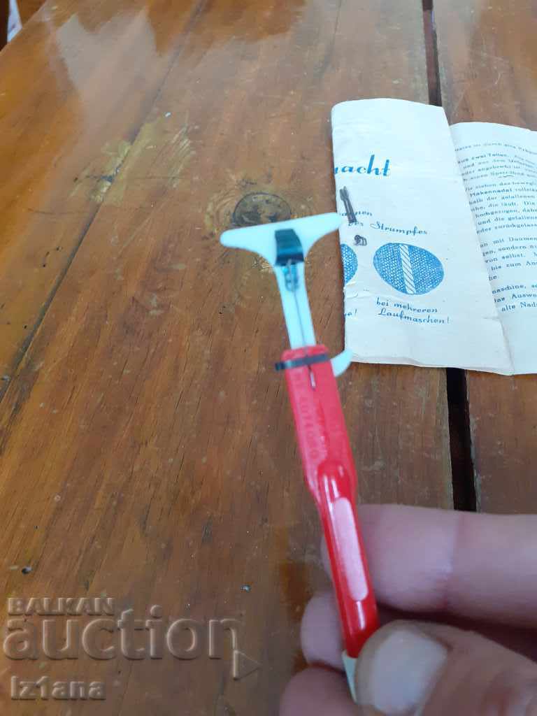 Delivery of Old automatic needle for stitches